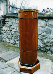 Starožitný nábytek