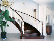 Schodiště s dveřmi